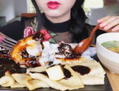 拉肠粉小姐姐,美食背后的温馨故事